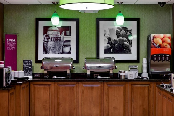 Hampton Inn By Hilton Harrisonburg image 7